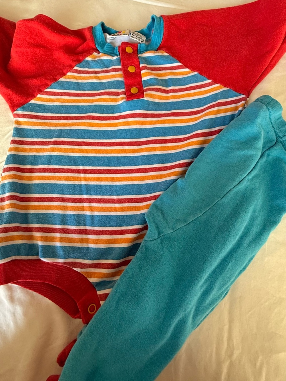 Vintage early-2000s Circo two-piece baby outfit in size 24 months.